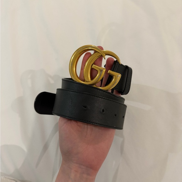 Gucci Black Belt with Gold GG Buckle - Picture 1 of 4
